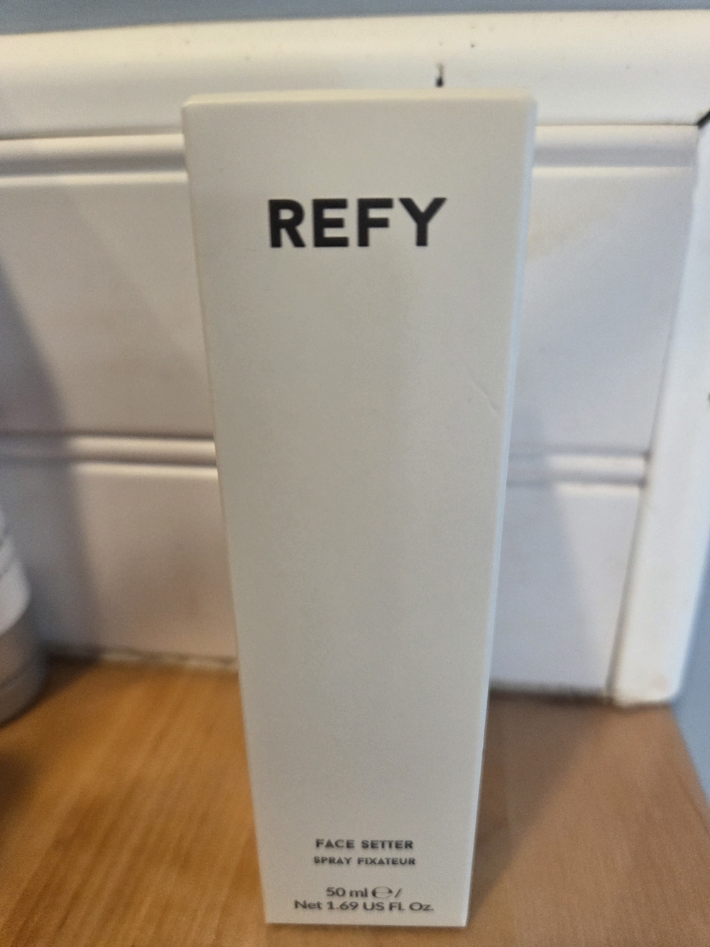REFY Face Setter Setting Spray - Cream White Box